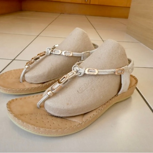 PAVERS Ladies Leather Toe Post Sandals Metallic Cream UK6 - Picture 10 of 11